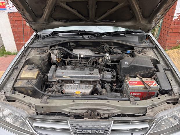 Toyota Carina 1.5 FWD Sedan 1999 Silver