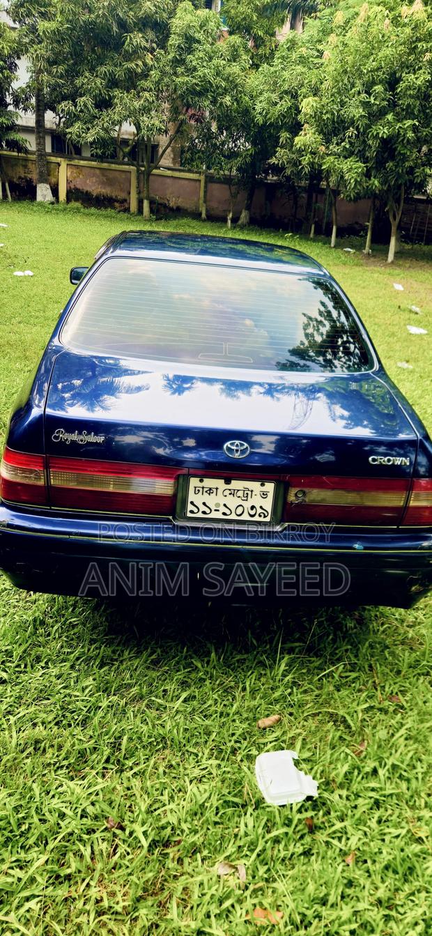 Toyota Crown 1997 Blue