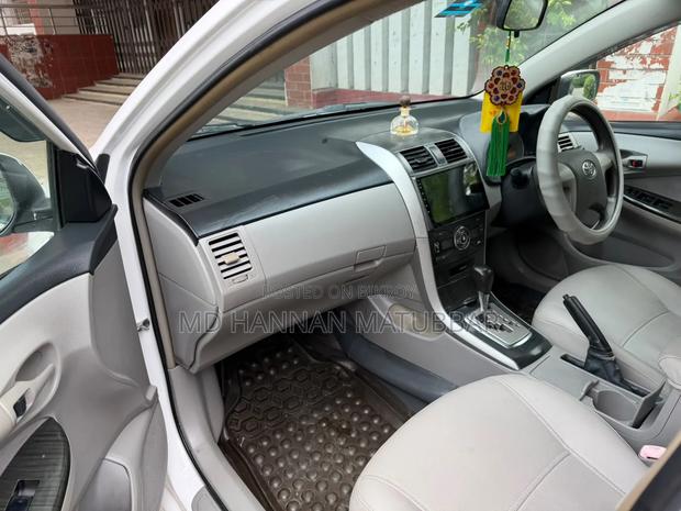Toyota Axio 1.5 G 4WD 2012 White