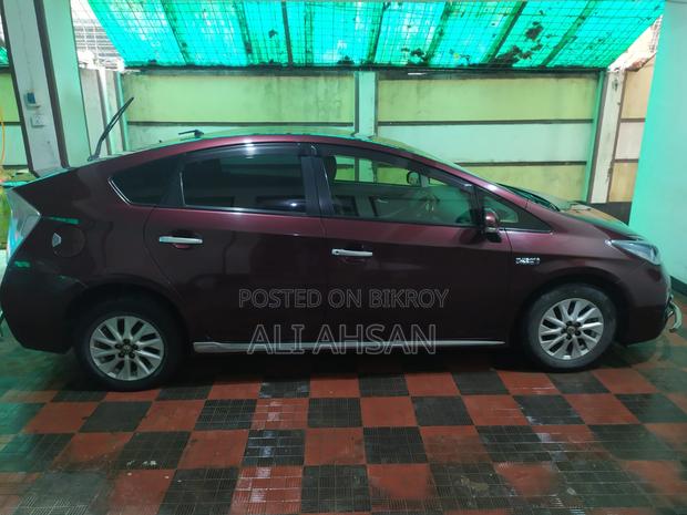 Toyota Prius Plug-In Hybrid 2015