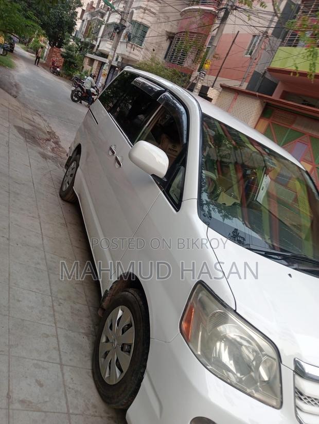 Toyota Noah 2007 Pearl