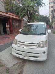 Toyota Noah 2007 Pearl for sale
