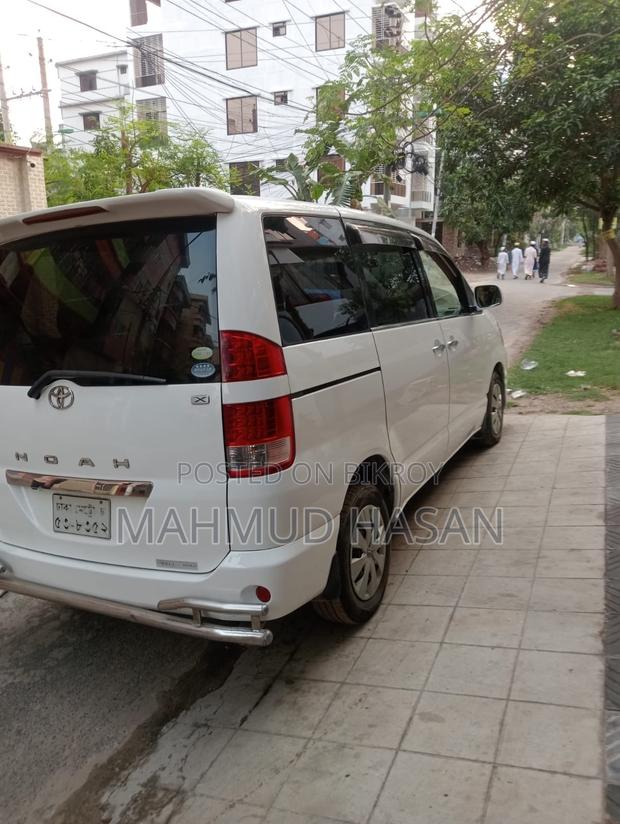 Toyota Noah 2007 Pearl