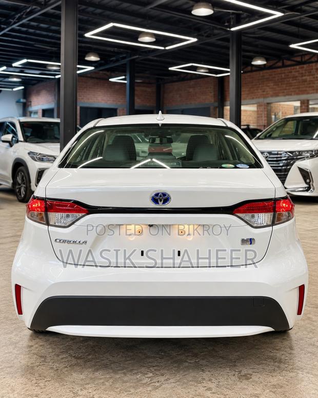 Toyota Corolla 2021 White