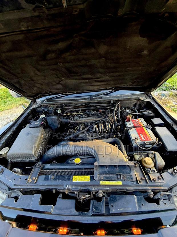 Mitsubishi Pajero 2004 Black