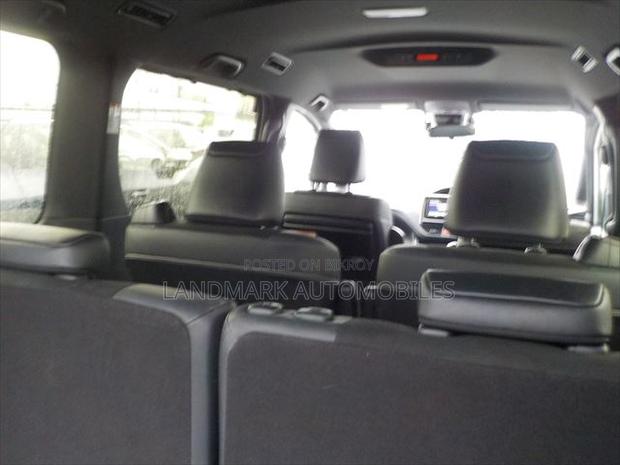 Toyota Noah 2021 Pearl