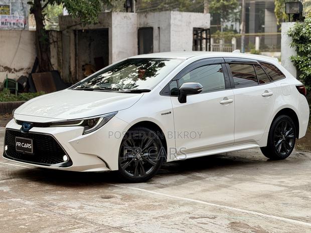 Toyota Corolla Touring WxB 2020 White