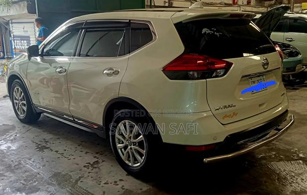 Nissan X-Trail 2.0 Hybrid FWD 2017 White