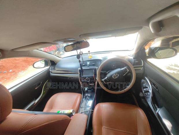Toyota Premio 2017 Pearl
