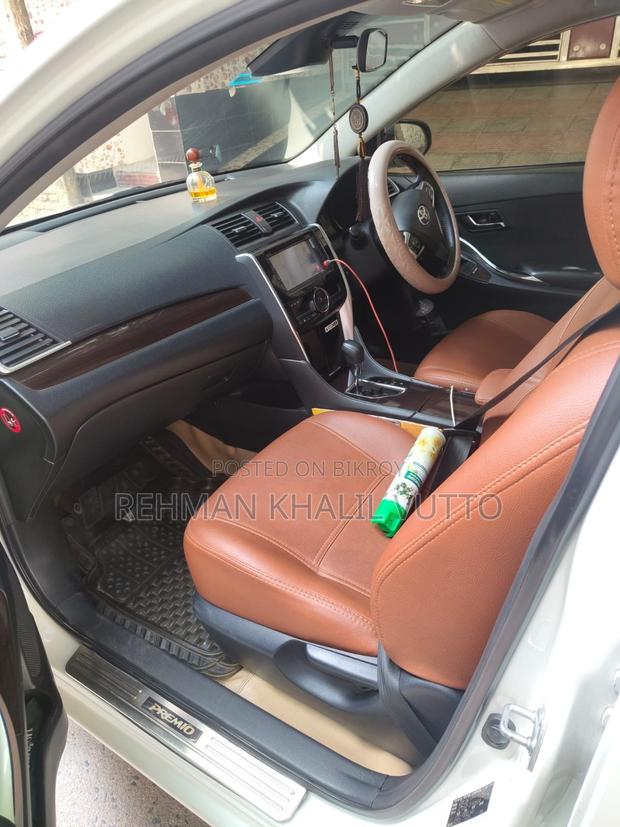 Toyota Premio 2017 Pearl