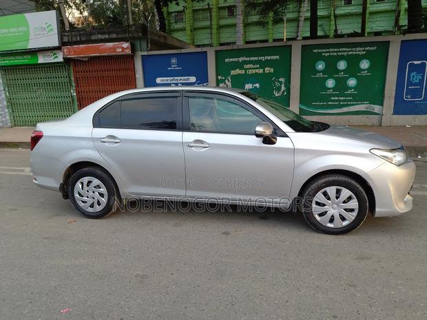 Toyota Axio 1.5 G 2WD 2016 Silver
