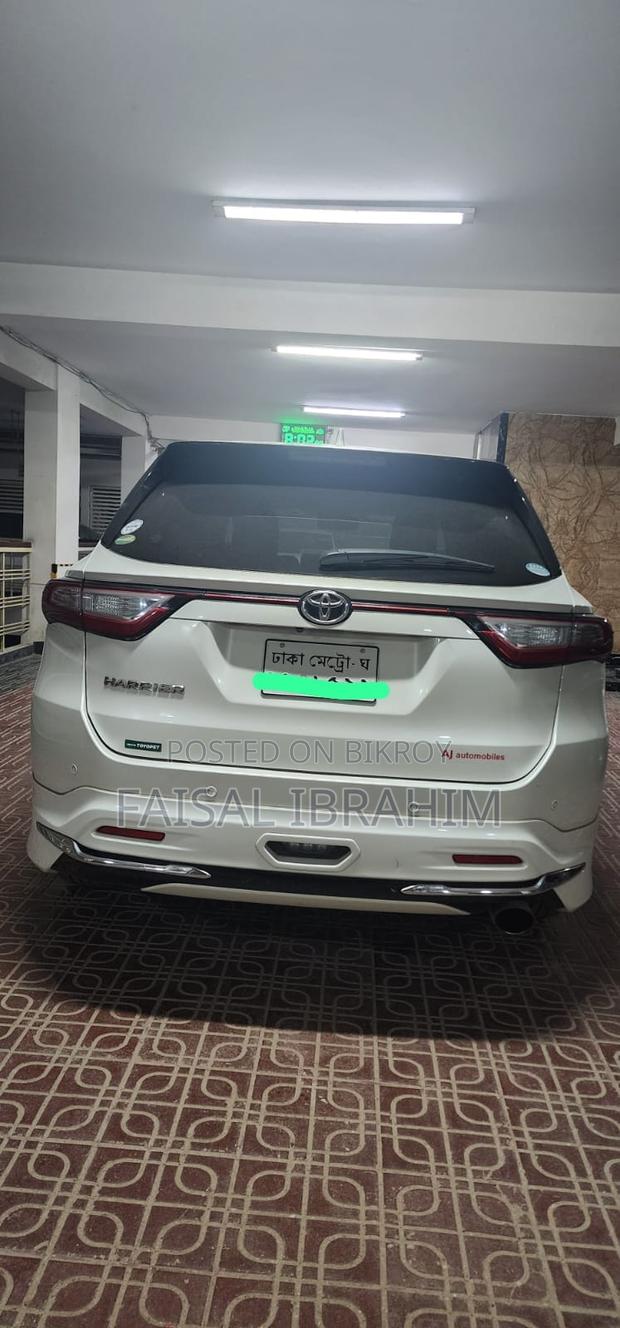 Toyota Harrier 2.0 2017 Pearl