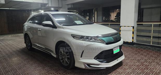 Toyota Harrier 2.0 2017 Pearl