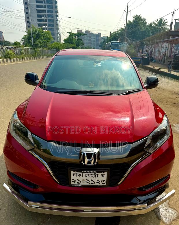 Honda Vezel 1.5 Hybrid 2WD 2017 Red