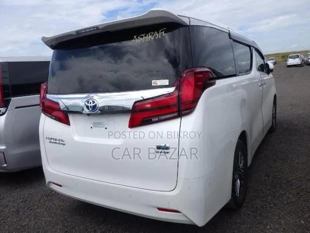 Toyota Alphard 2.5 Hybrid AWD 2021 Pearl