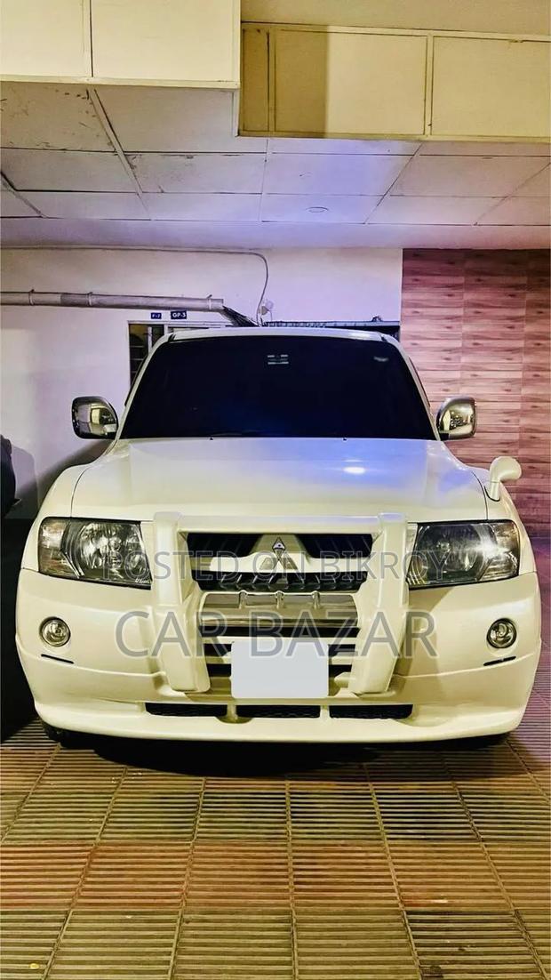 Mitsubishi Pajero 2005 Pearl