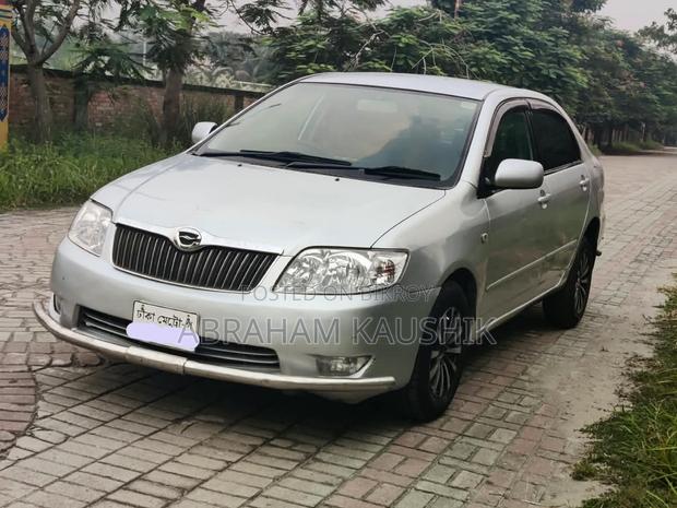 Toyota Corolla 2004 Silver