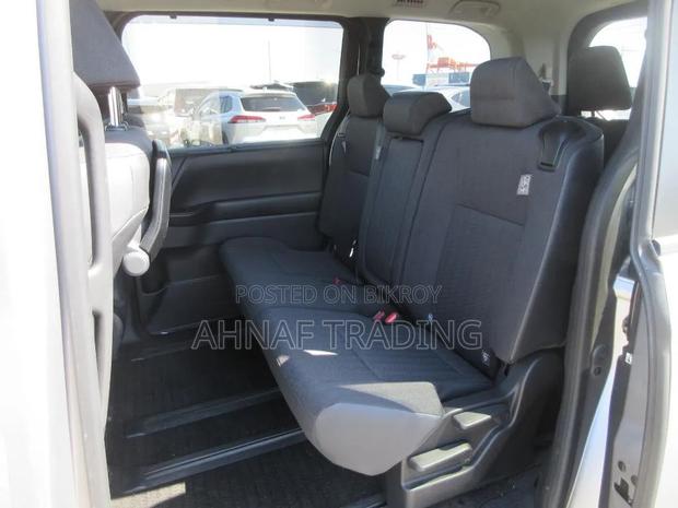 Toyota Noah 2023 Silver