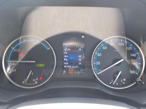 Toyota Noah 2023 Silver