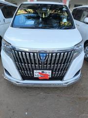 Toyota Esquire 1.8 FWD Hybrid (7 seater) 2017 Pearl for sale