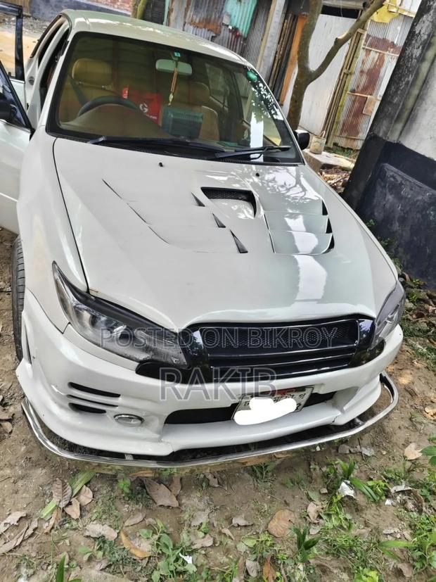 Toyota Corolla 2000