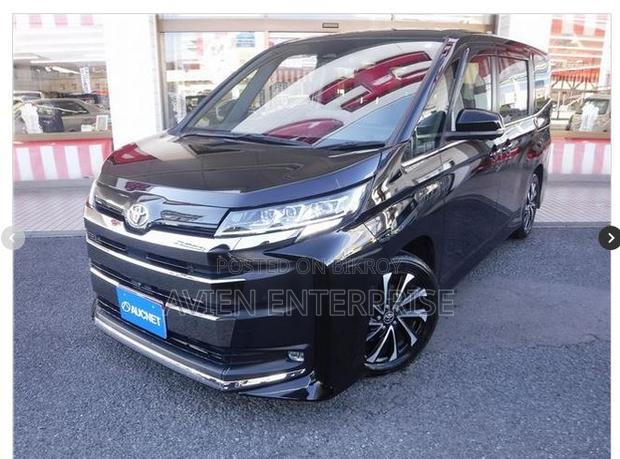 Toyota Noah 2022 Black