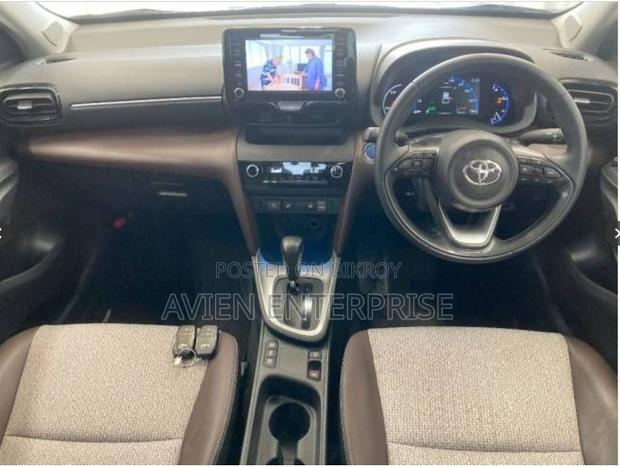 Toyota Yaris Cross 1.5 Hybrid FWD 2021 Blue
