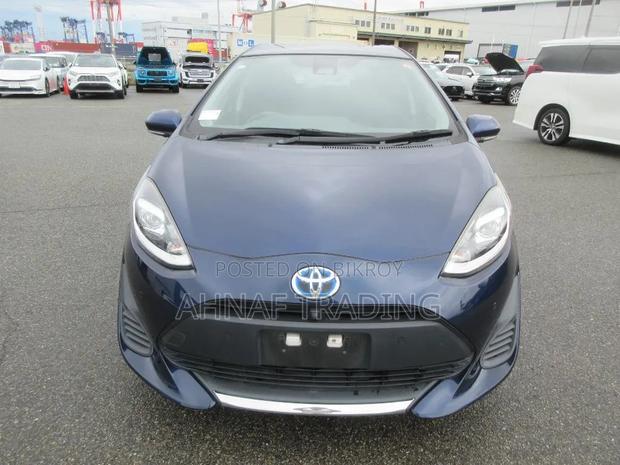 Toyota Aqua 2021 Blue