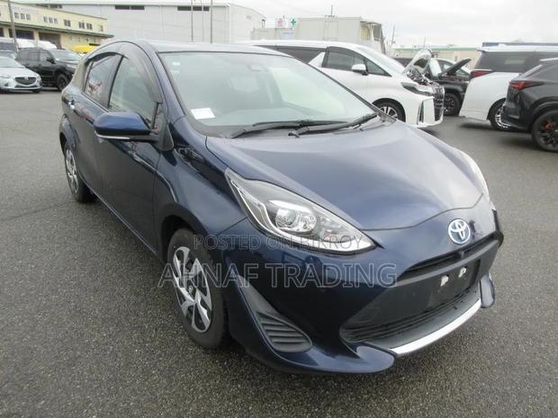 Toyota Aqua 2021 Blue
