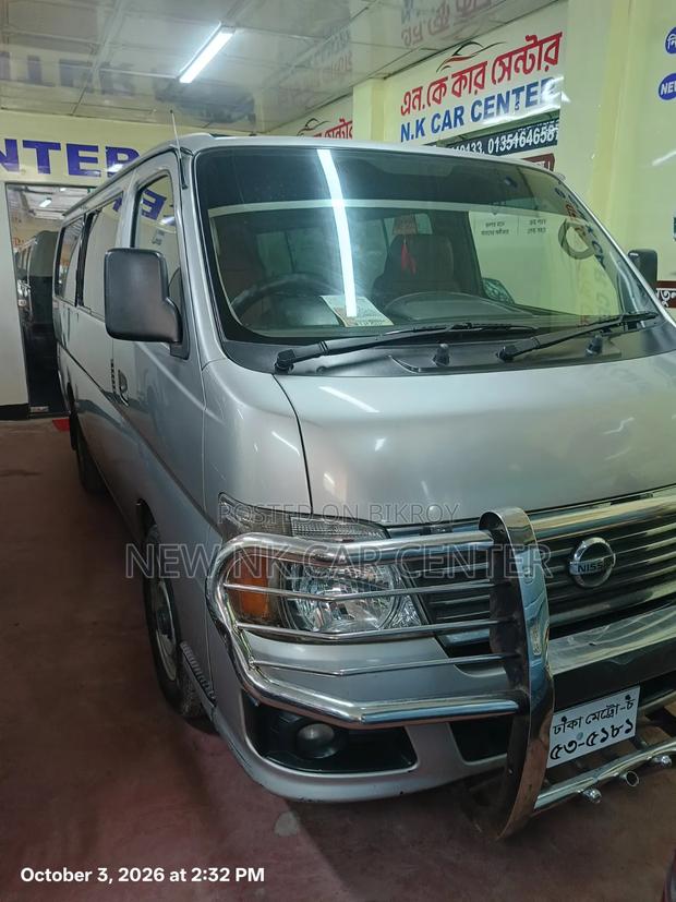 Nissan Caravan 2010 Silver