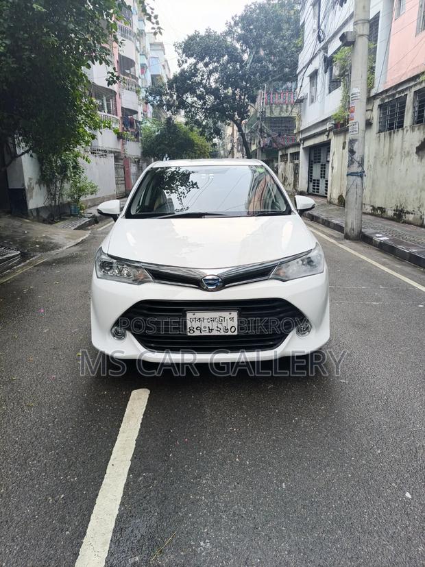 Toyota Axio 1.5 Hybrid 2WD 2016 White