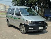 Toyota Noah 2004 Silver for sale