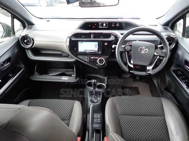 Toyota Aqua 2021 Gray
