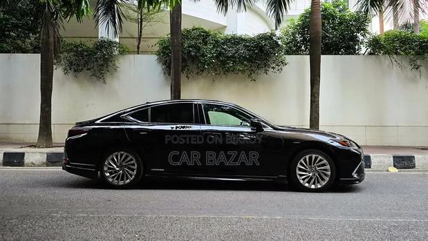 Lexus ES 300h Ultra Luxury 2020 Black