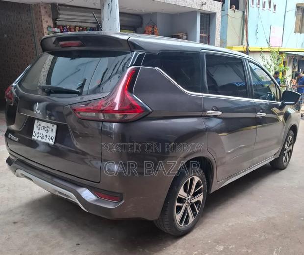Mitsubishi Xpander GLX 2019 Brown