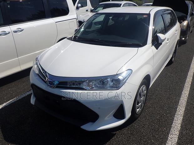 Toyota Corolla Fielder 2021 White