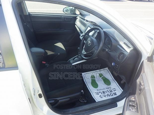 Toyota Corolla Fielder 2021 White