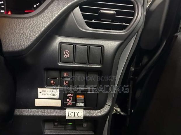 Toyota Noah 2021 Black