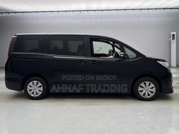 Toyota Noah 2021 Black