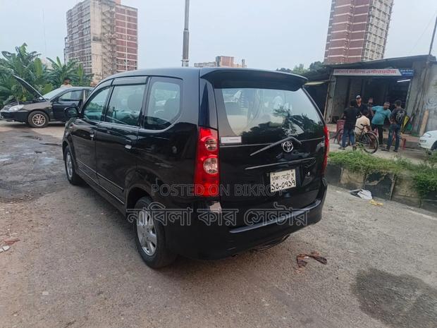 Toyota Avanza 2010 Black