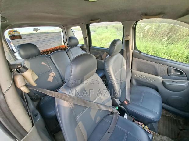 Toyota Fun Cargo 2000 Silver