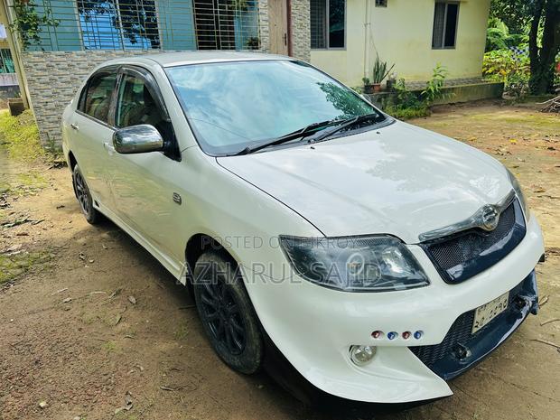 Toyota Corolla 2005 White