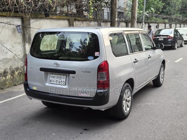Toyota Probox 1.5 CNG 2WD 2013 Silver