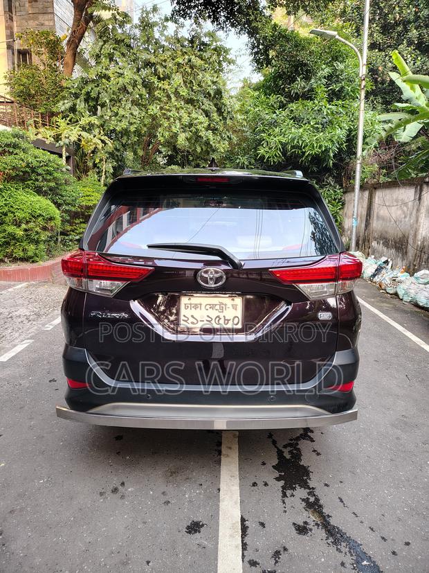 Toyota Rush 1.5 RWD 2021 Maroon