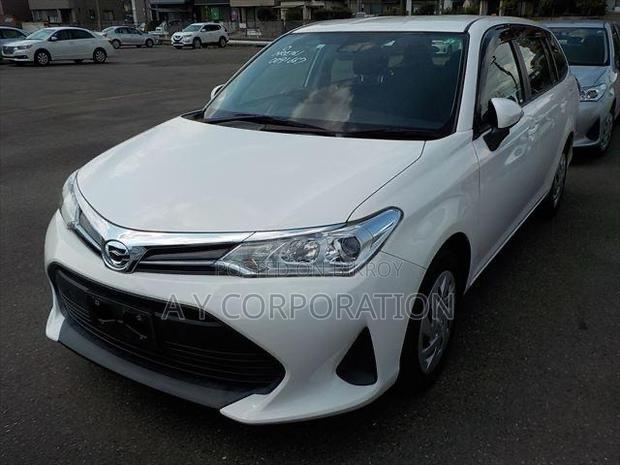Toyota Axio 2020 Silver