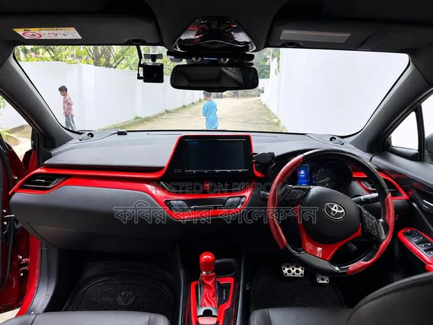 Toyota C-HR 2017 Red
