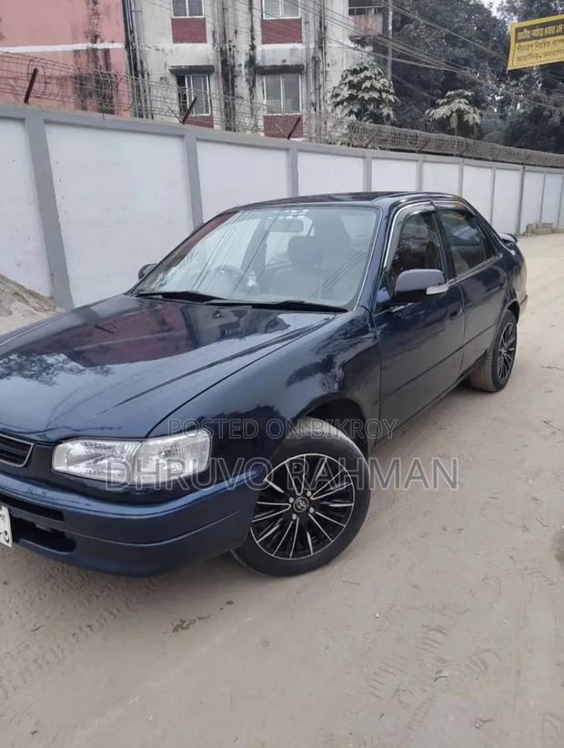 Toyota Corolla Automatic 1995 Blue