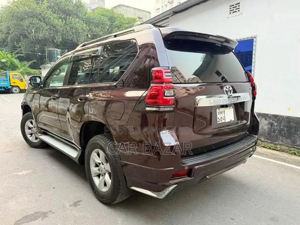 Toyota Land Cruiser Prado 2.7 i 2011 Maroon