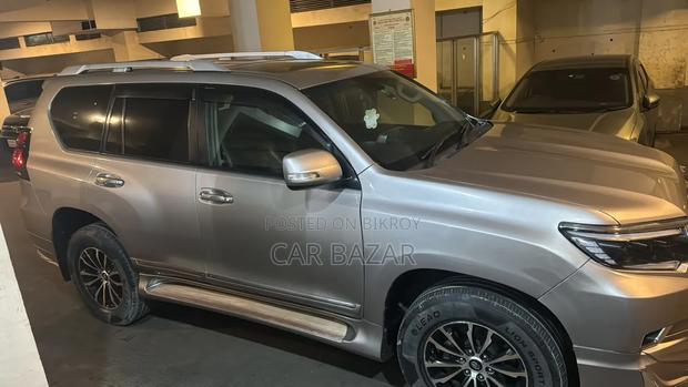 Toyota Land Cruiser Prado 2.7 i 2012 Brown