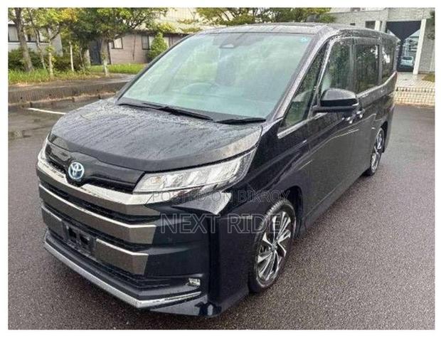 Toyota Noah 2022 Black